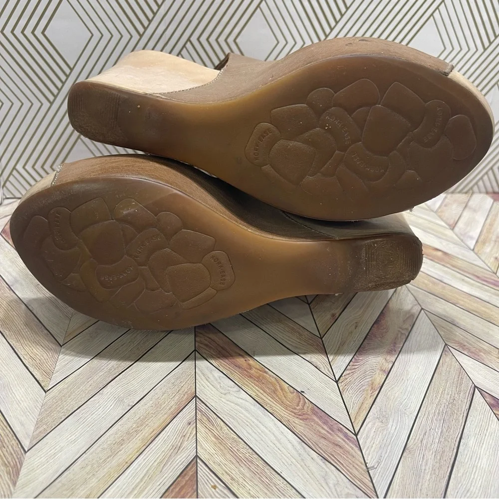 Kork Ease Nero taupe Leather Wrapped Wedge‎ 7 L1